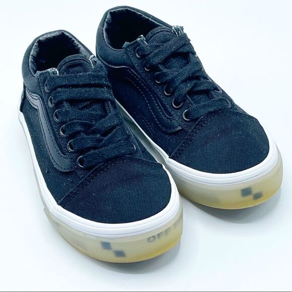 Vans Classic Lace Up Sneakers - Picture 1 of 8